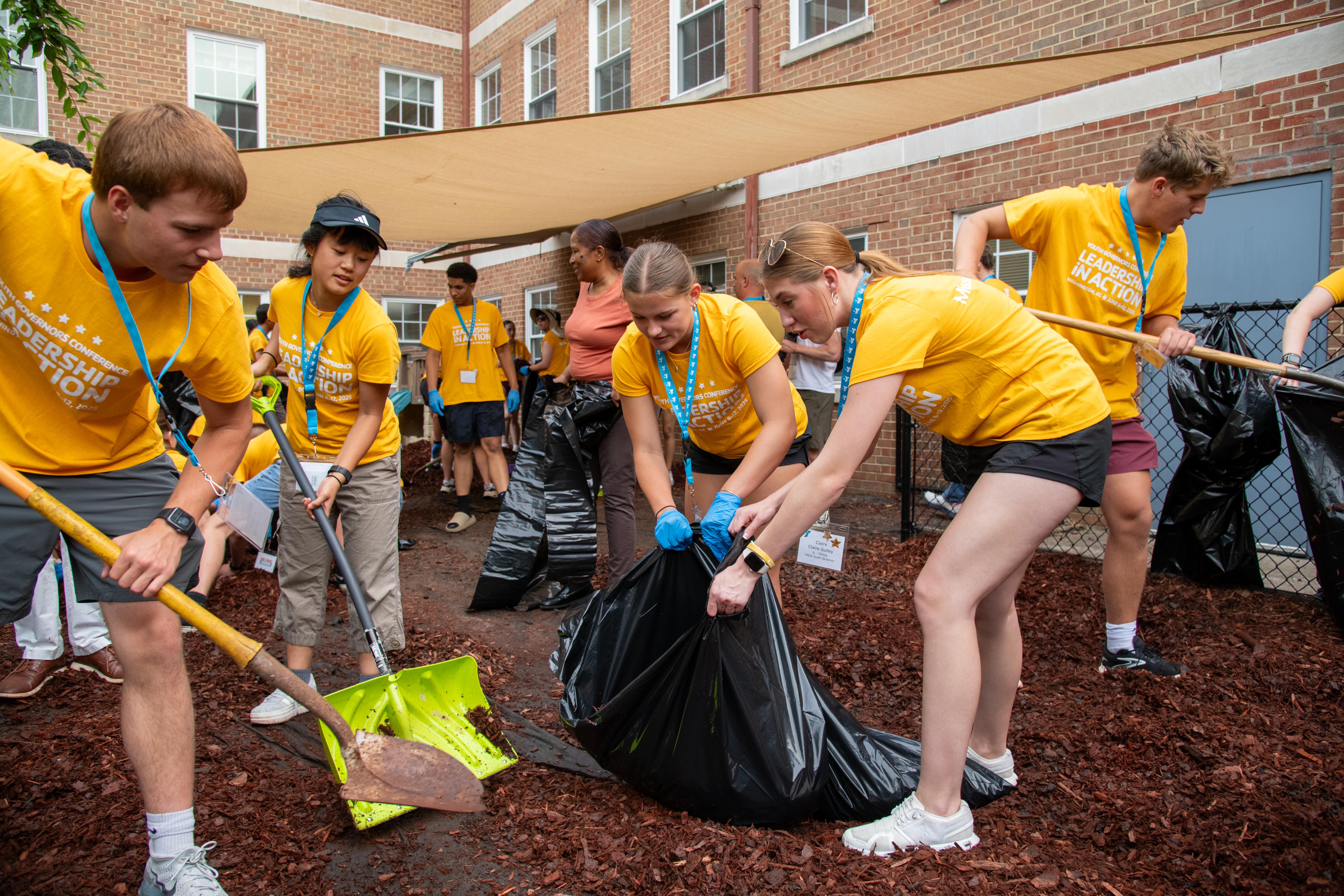 Volunteer with us